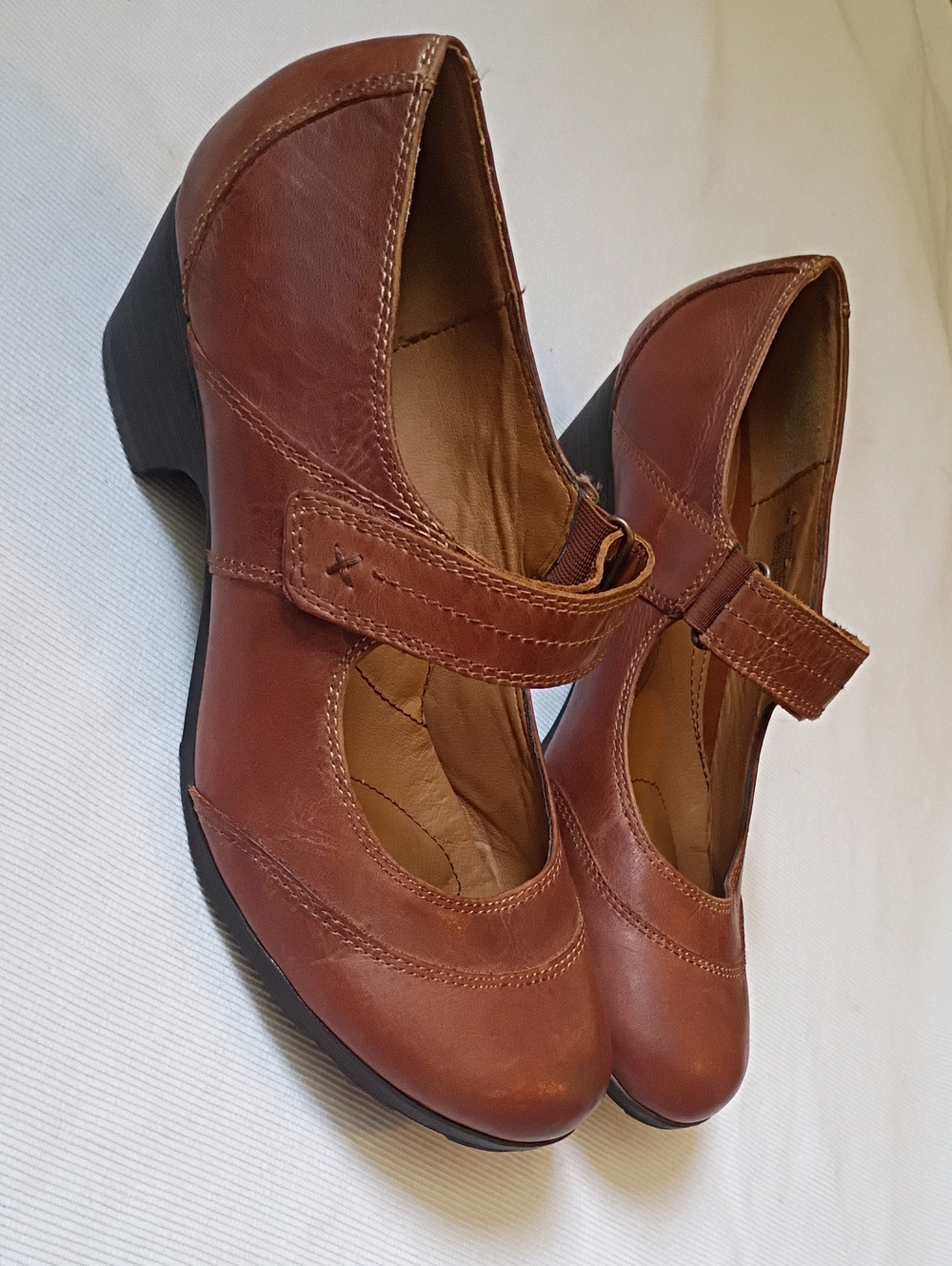 Sofft Women’s Brown Leather Mary Jane Heels
